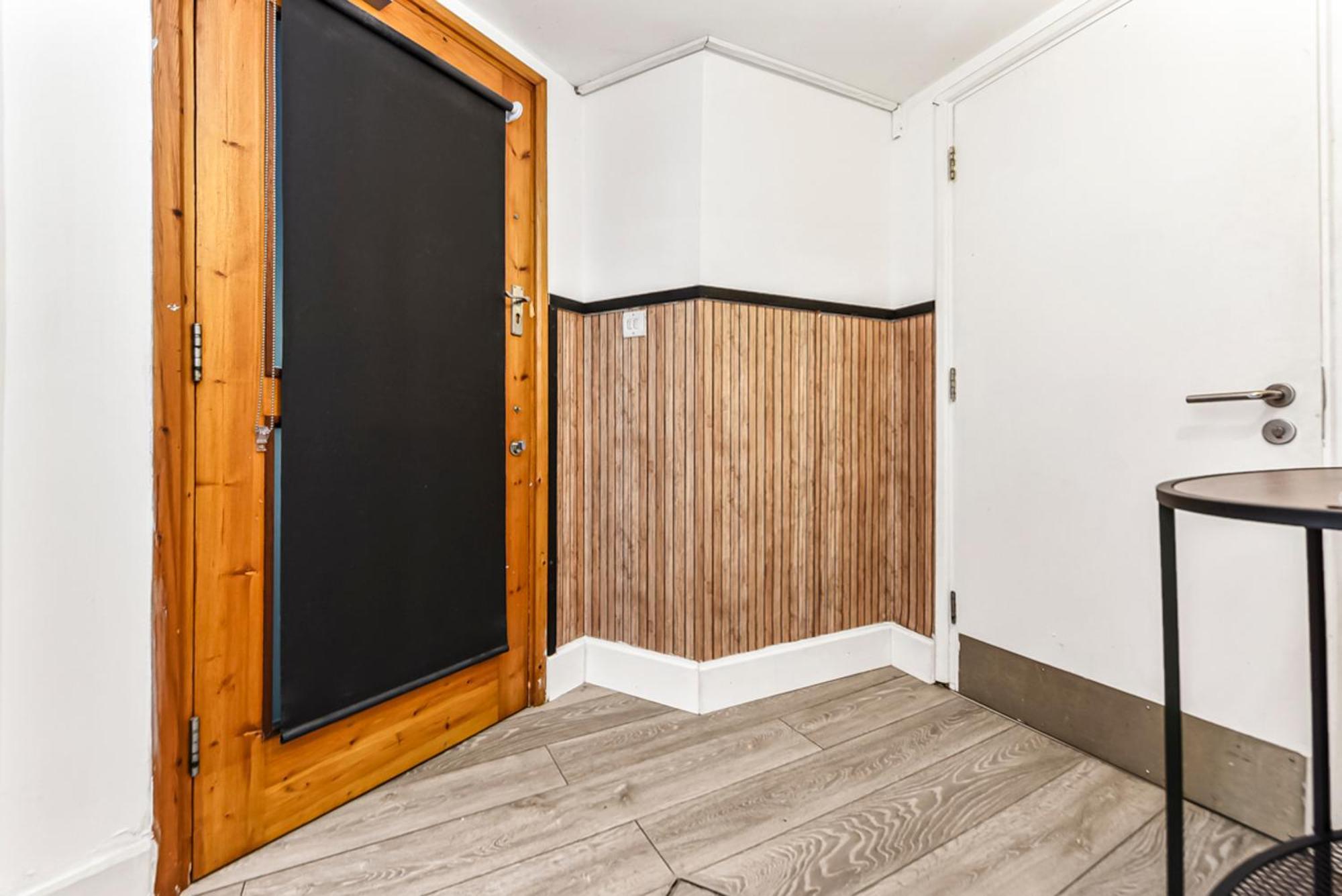 Апартаменты Cosy Studio Flat On A Budget Лондон Экстерьер фото